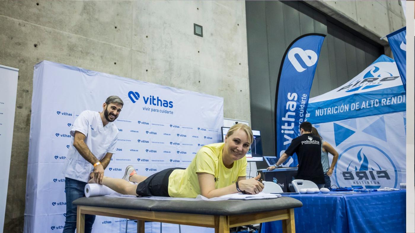 Vithas participa en la Expo 42K Feria Valencia con motivo del Maratón Valencia 