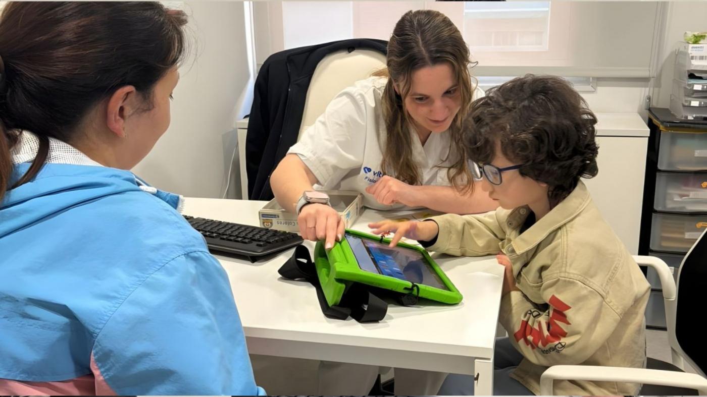 Vithas Valencia Consuelo destaca el papel de las familias como motor en niños autistas